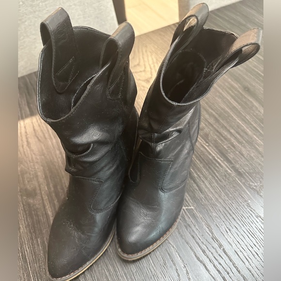 Faux Leather Ankle Cowboy Boots - Picture 4 of 5